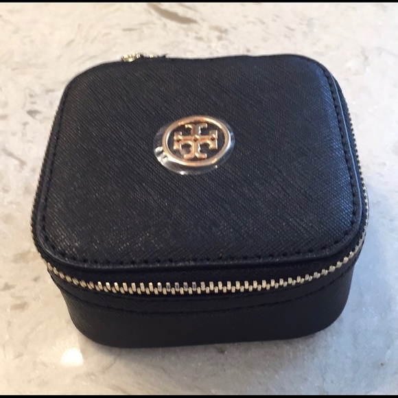 Tory Burch Handbags - TORY BURCH EMERSON TINY JEWELRY HOLDER. BLACK